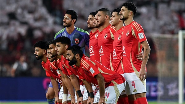 إمام عاشور يهدر التقدم لـ الأهلي في شوط أول سلبي أمام الاتحاد