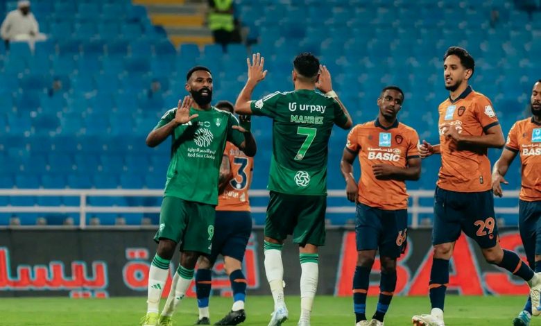 الأهلي يقتنص فوزًا ثمينًا أمام الفيحاء في الدوري السعودي -