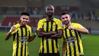 الاتحاد في القمة وتعثر الهلال والنصر