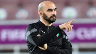 الركراكي في مهمة لاقناع لاعب بحمل القميص المغربي