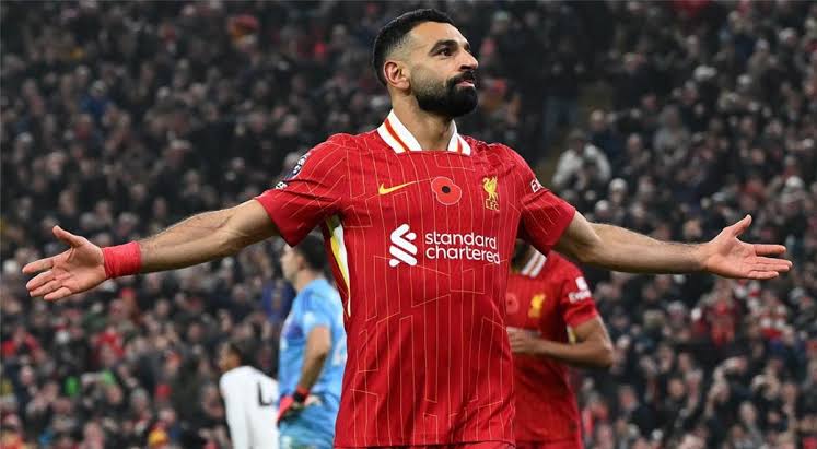 جماهير ليفربول تنقلب على الإدارة بسبب محمد صلاح