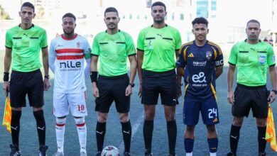 إصابة قوية للاعب الزمالك ونقله إلي المستشفى في مباراة القمة أمام الأهلي