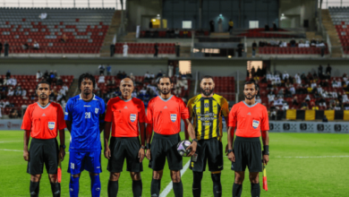 تفاعل تاريخي يجذب الأنظار في مباراة الاتحاد والنصر العماني