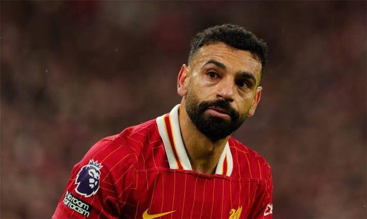 نجم ليفربول يعلق على رحيل محمد صلاح