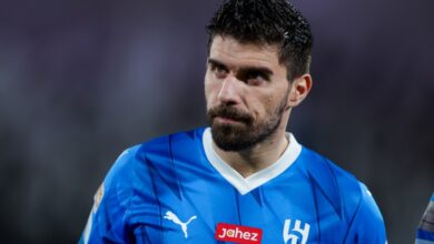 غموض موقف مشاركة نيفيز مع الهلال أمام الاتحاد